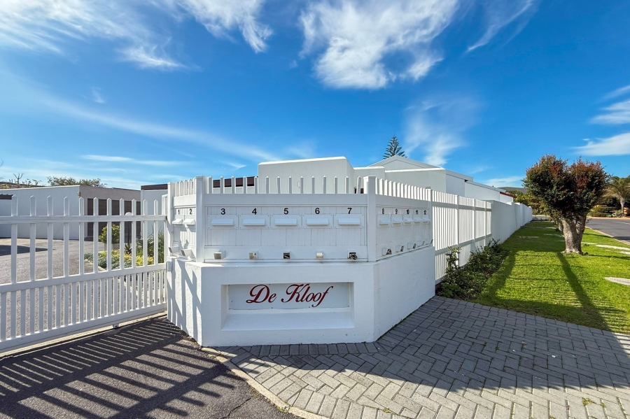 2 Bedroom Property for Sale in Welgelegen Western Cape
